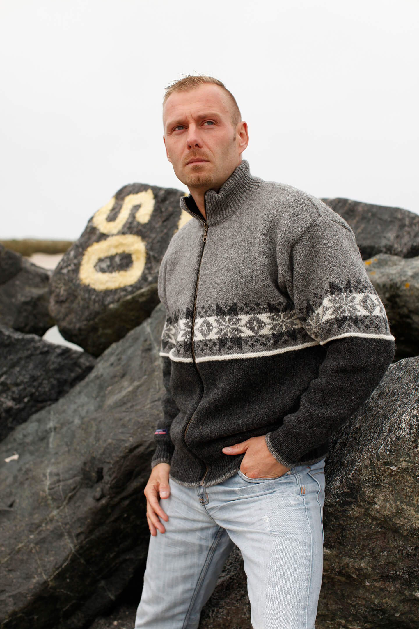 cardigan fra NORWOOL af ren uld.