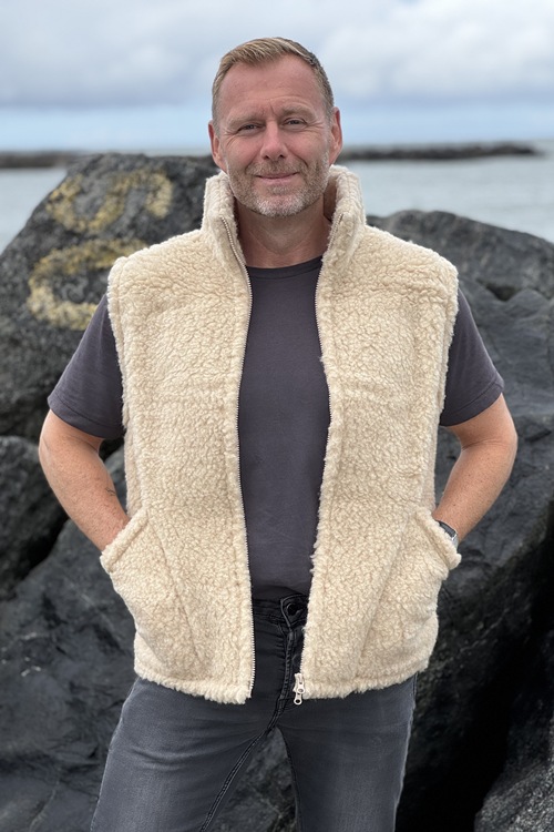 Strik vest fra WOOLWEAR of Scandinavia af 100% merinould