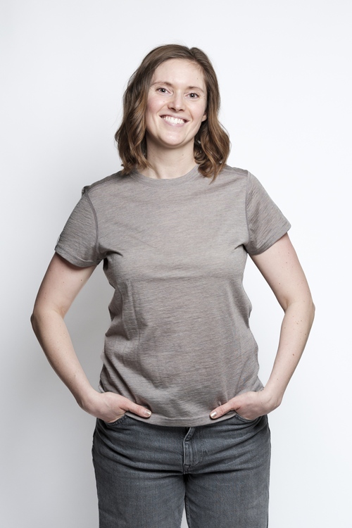 Dame Baselayer t-shirt i 100% merinould by WOOLWEAR of Scandinavia