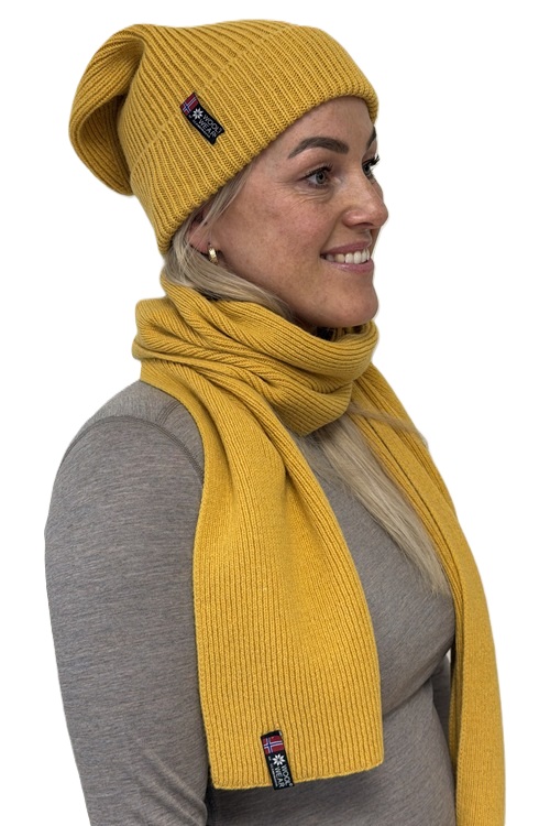 Merino halstørklæder og beanies i 100% merinould by WOOLWEAR of Scandinavia