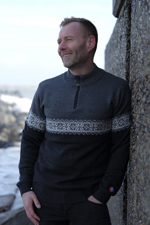norsk sweater af 100% merinould - Grossistsalg / producentsalg 